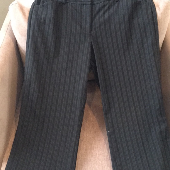 Express Editor navy pinstriped wide bottom pants 6 - Picture 3 of 4